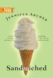 бесплатно читать книгу Sandwiched автора Jennifer Archer